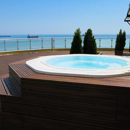 Family Hotel Albizia Beach Varna Extérieur photo