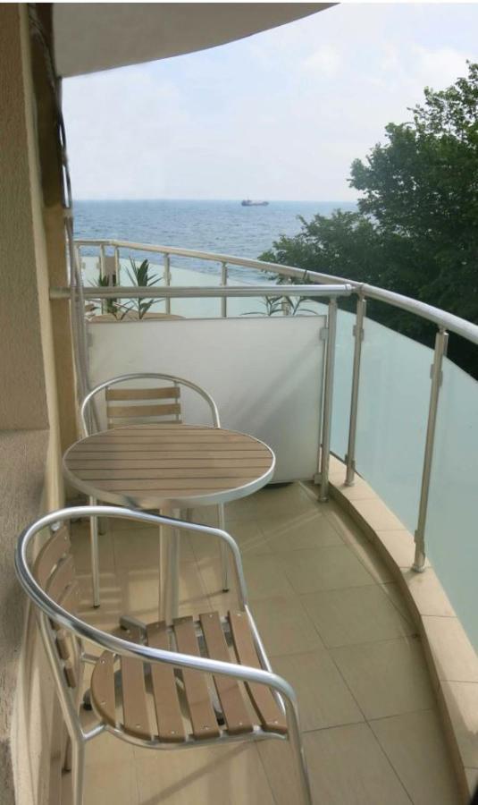 Family Hotel Albizia Beach Varna Extérieur photo