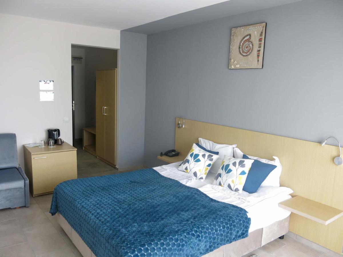 Family Hotel Albizia Beach Varna Extérieur photo