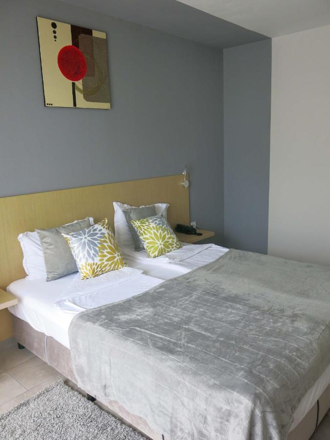 Family Hotel Albizia Beach Varna Extérieur photo