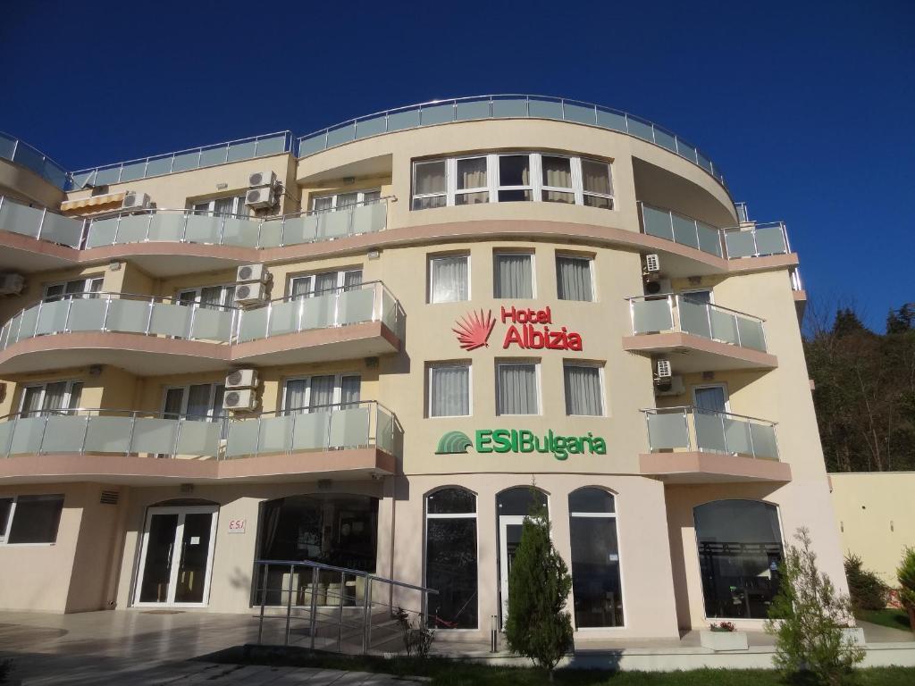 Family Hotel Albizia Beach Varna Extérieur photo