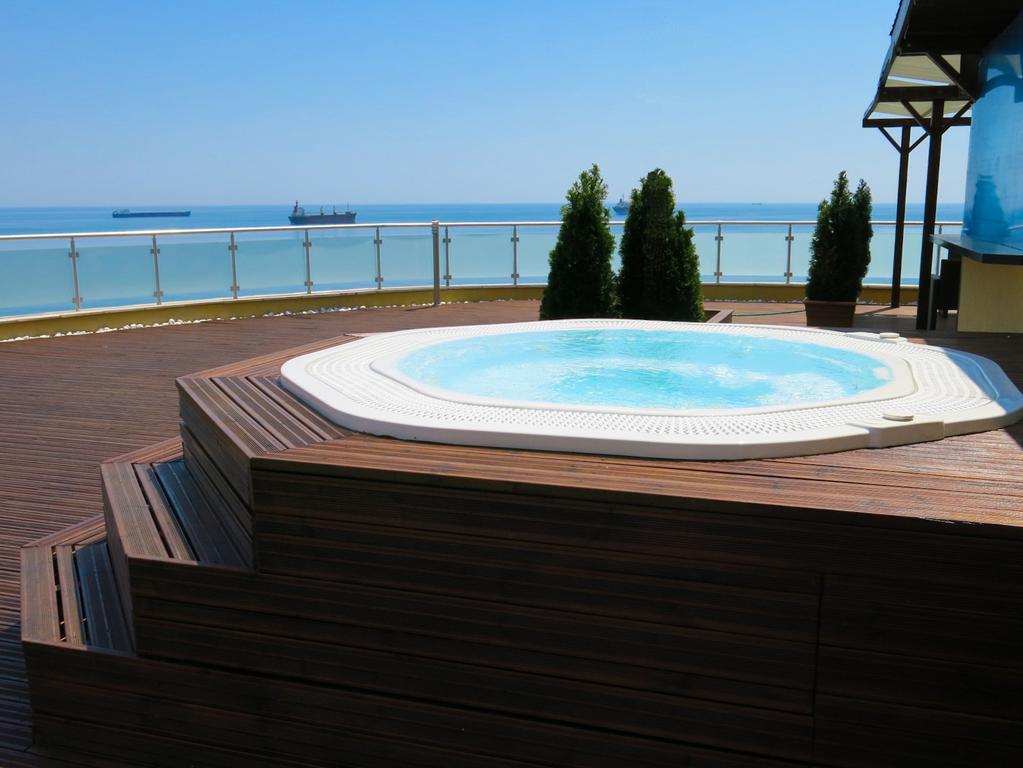 Family Hotel Albizia Beach Varna Extérieur photo