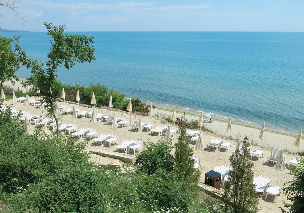 Family Hotel Albizia Beach Varna Extérieur photo