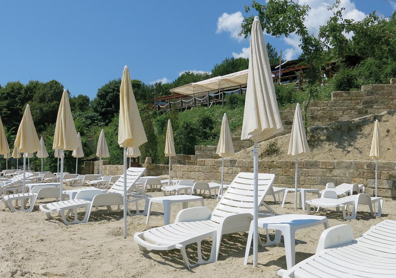 Family Hotel Albizia Beach Varna Extérieur photo