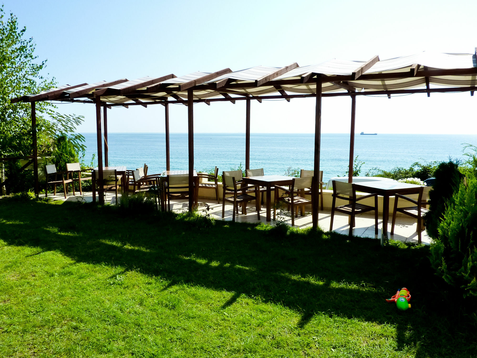 Family Hotel Albizia Beach Varna Extérieur photo